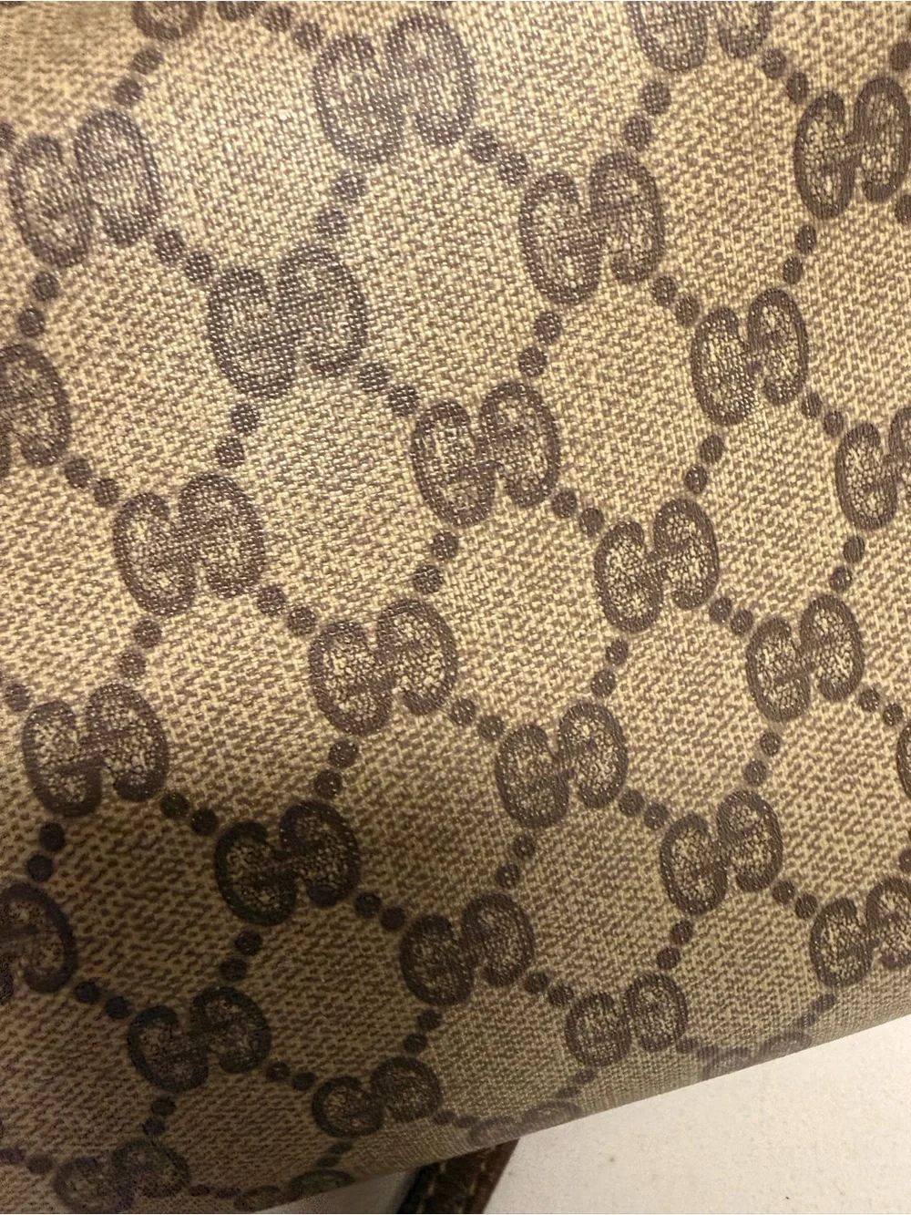 Gucci Gold-Tone Logo Plate on Dark Brown Leather